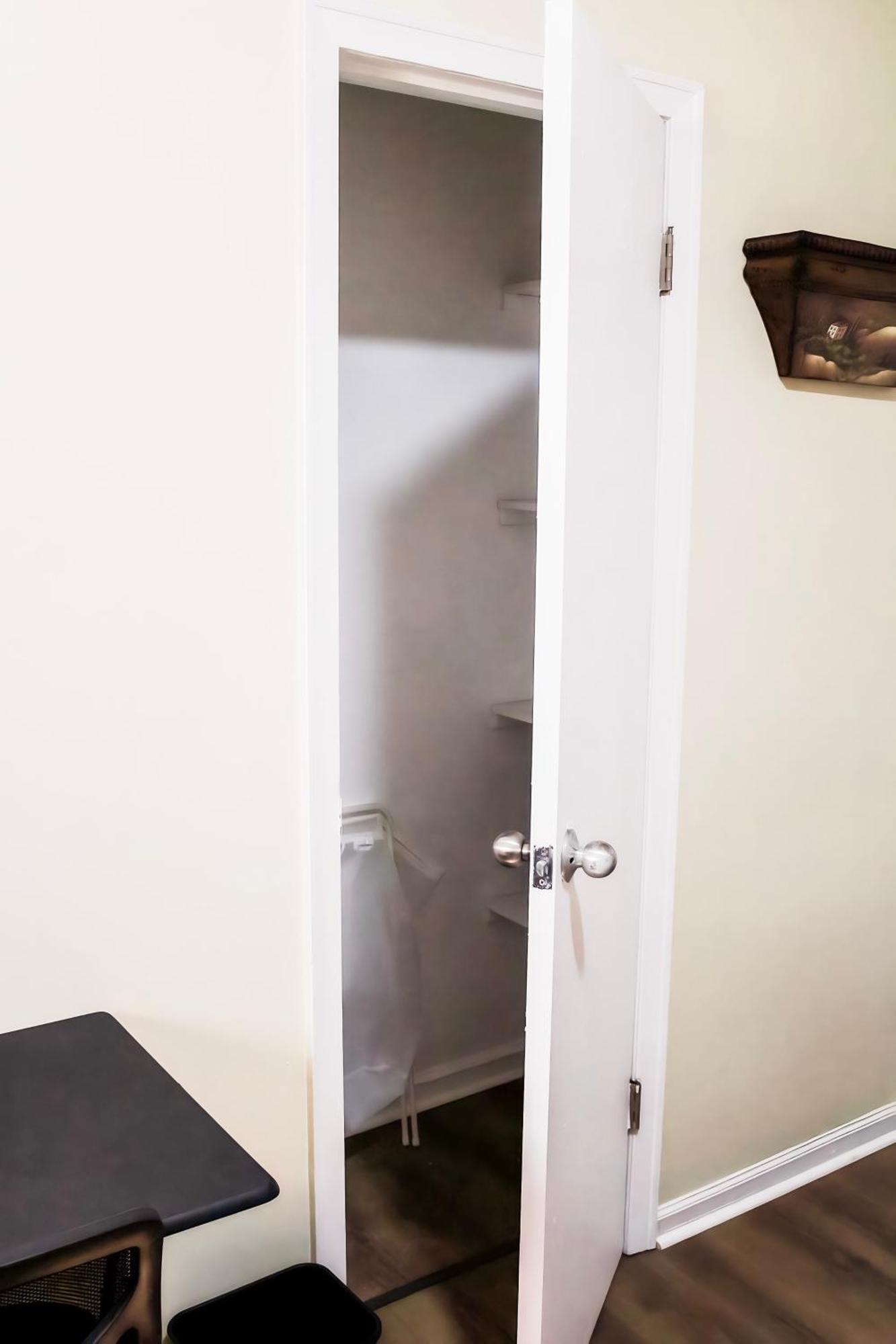 Cozy City Retreat Near Downtown Indianapolis- Private Bedroom Exteriör bild